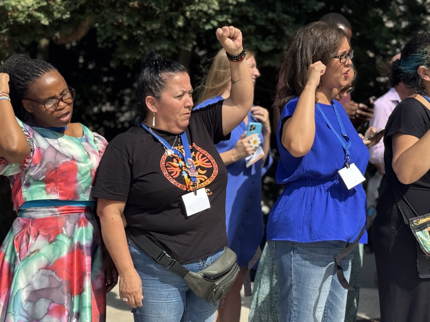 interior Países ambiciosos mayoritarios rechazan el débil texto del presidente y luchan por reducciones en la producción de plástico banner image